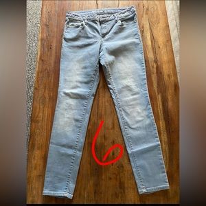 Old Navy Rockstar Woman’s jeans